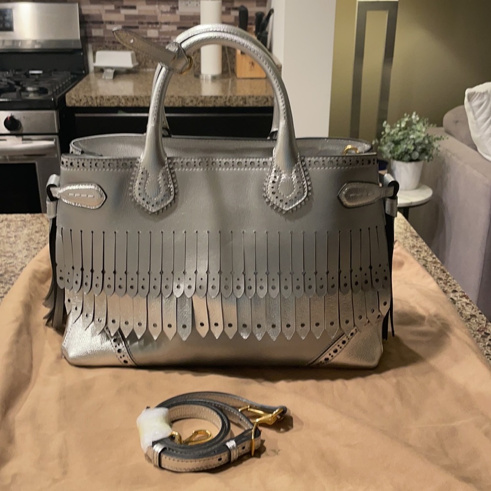 Burberry Medium Banner Fringe - Picture 15 of 16